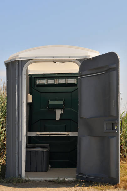 Best Portable bathroom rental  in Pineville, KY